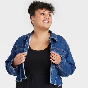 NWT Ava & Viv Cropped Denim Distressed Jacket